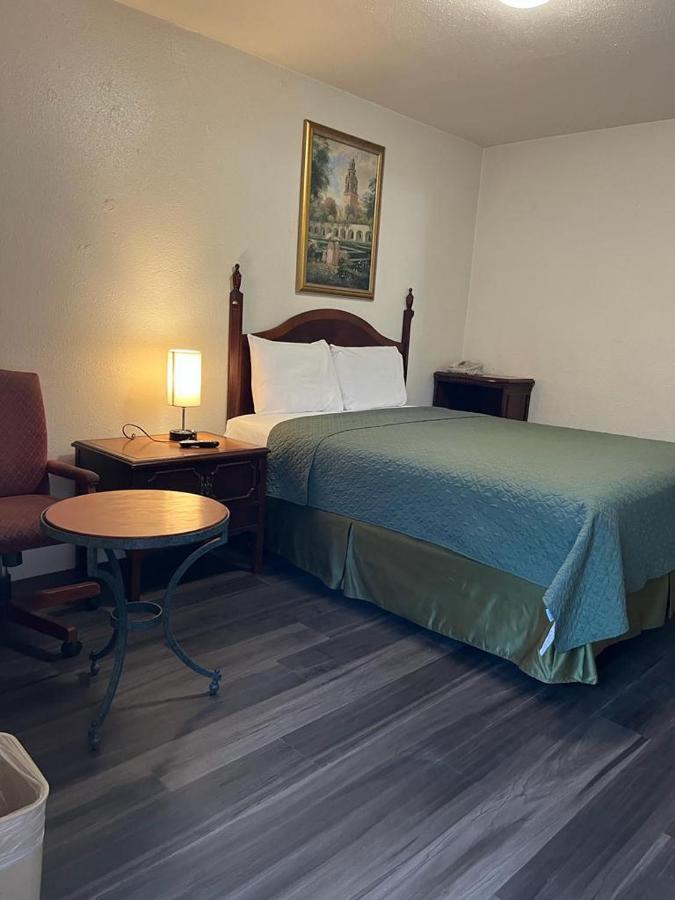 Economy Inn Paso Robles Exteriör bild