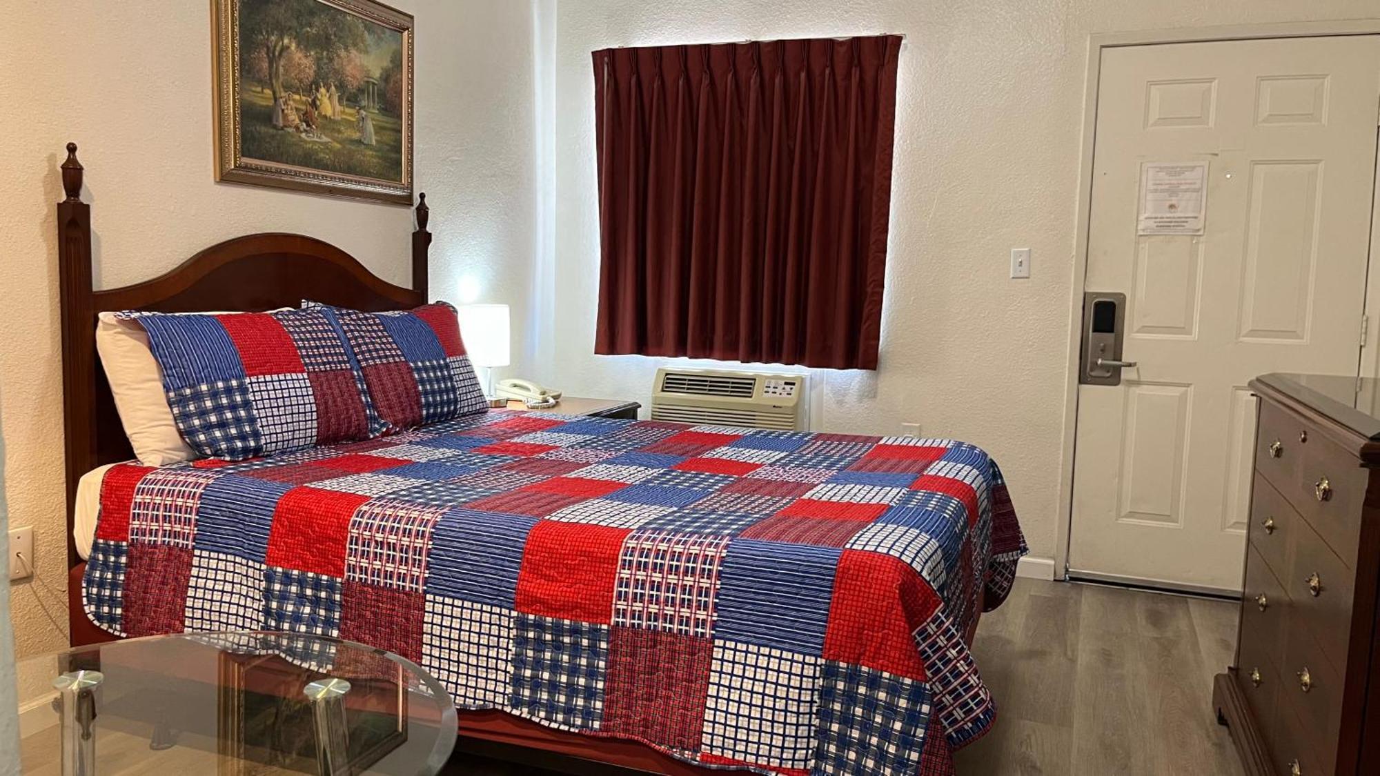 Economy Inn Paso Robles Exteriör bild