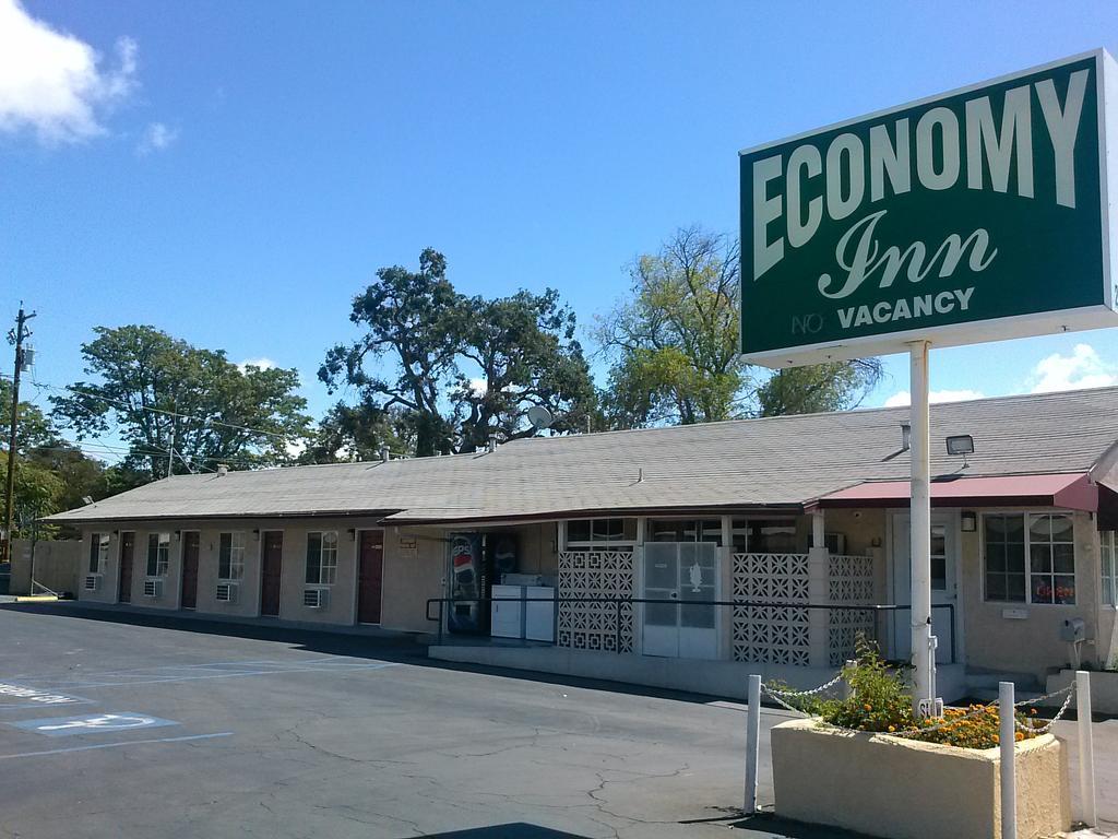 Economy Inn Paso Robles Exteriör bild