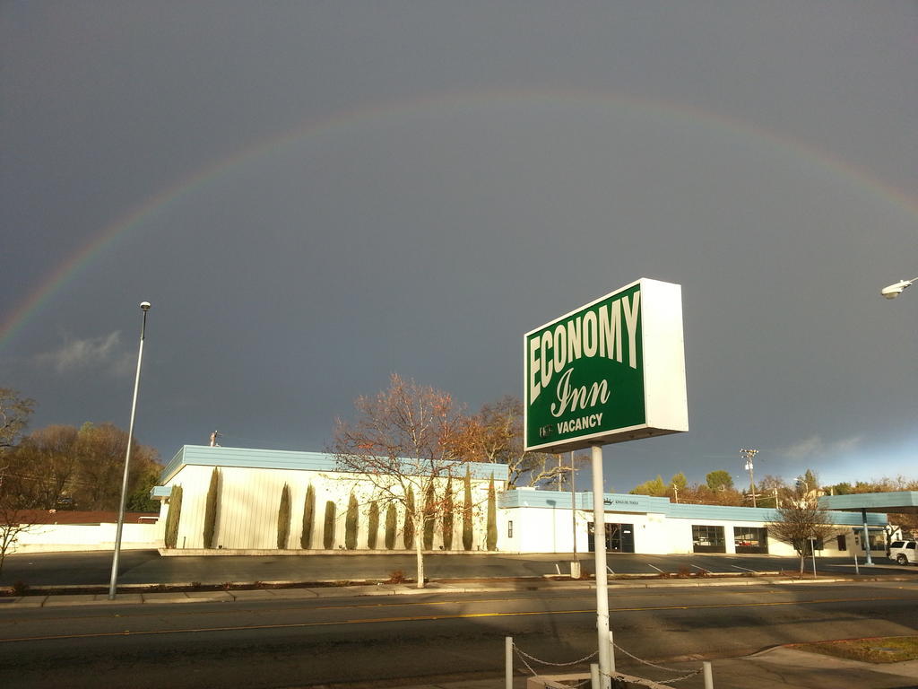 Economy Inn Paso Robles Exteriör bild
